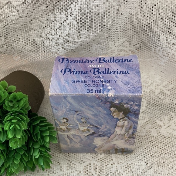 Vintage Avon Premiere Ballerina Bottle empty/with box. Great Vintage Condition - Picture 6 of 8